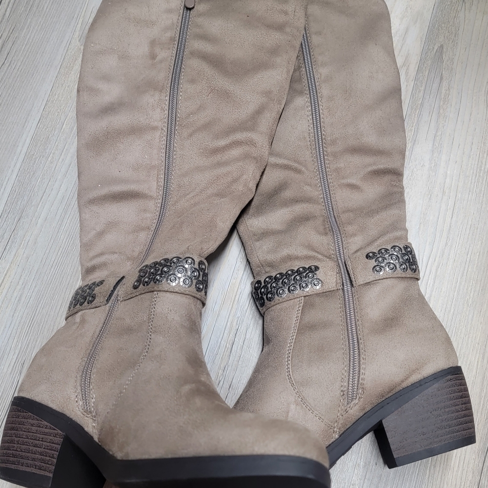 Women boots